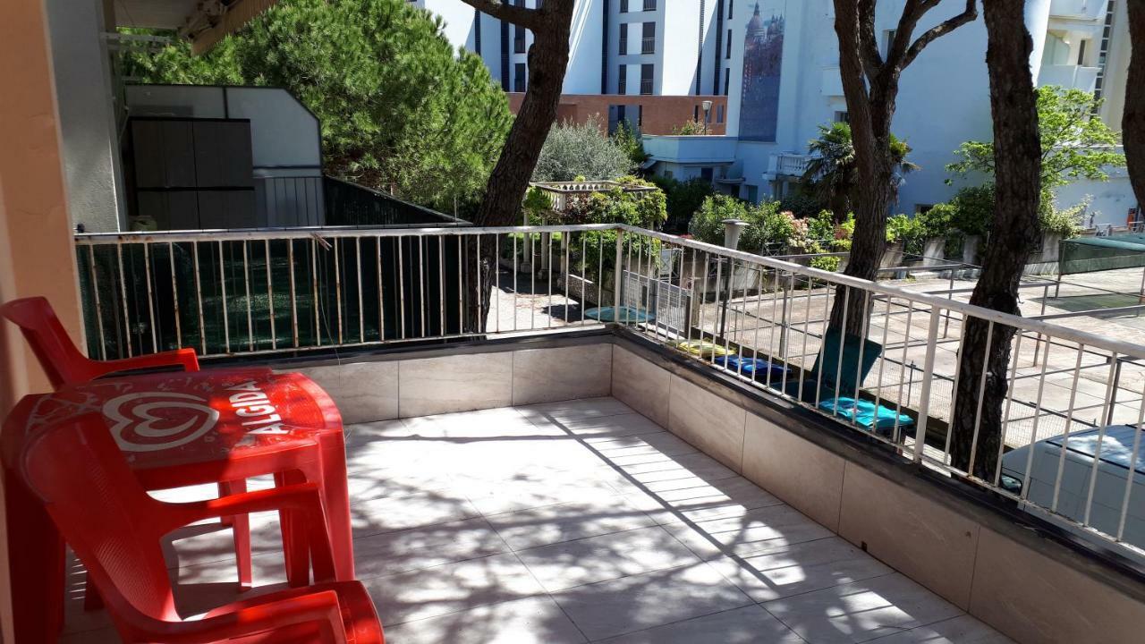 Hotel Dina 2*