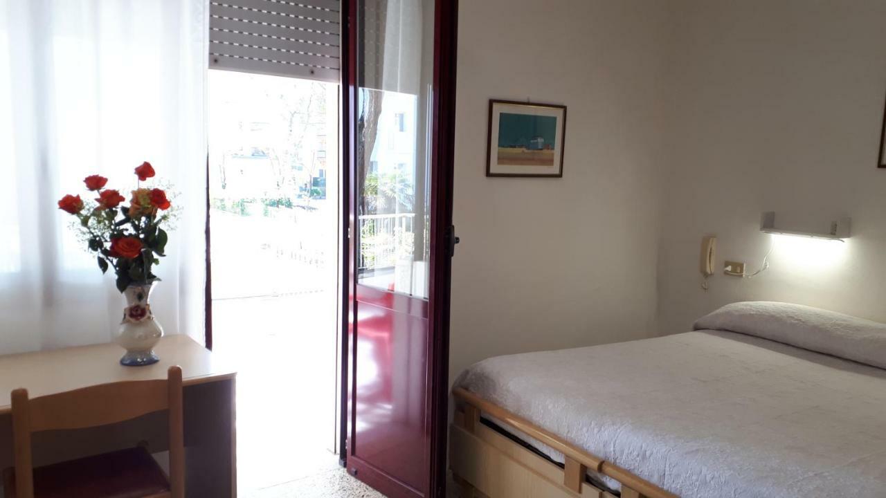 Dina Hotel